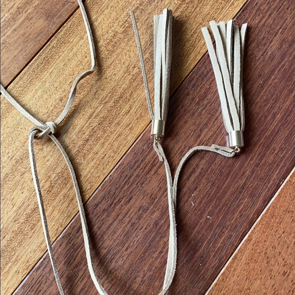 Choker - Picture 2 of 3